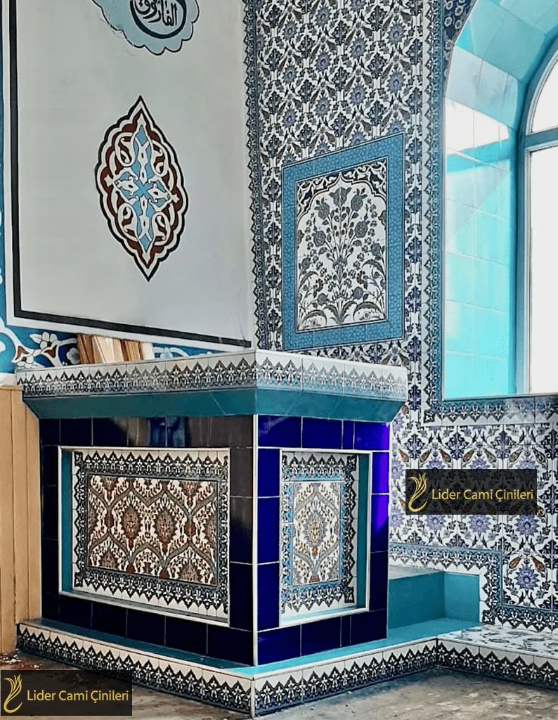 Çini Kürsü – Osmanlı Cami Çini Kürsü – KRS-016