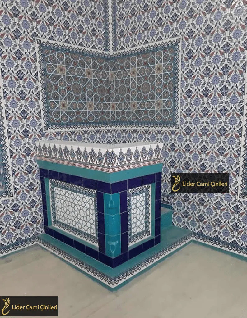 Çini Kürsü – Kütahya Cami Çini Kürsü – KRS-009