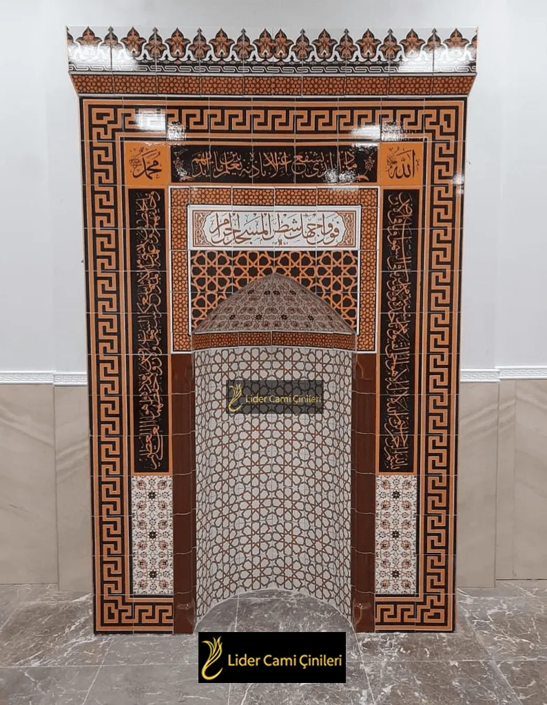 Mihrap – El İşlemeli Kütahya Mavi Mihrap – MHR-021