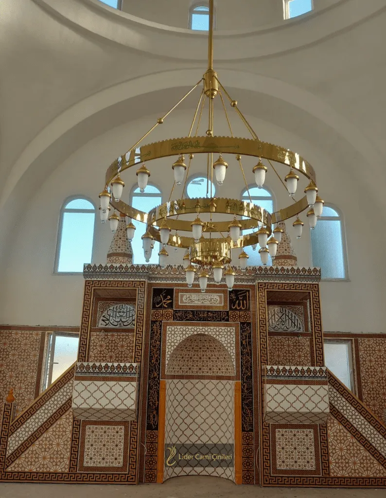 Mihrap – Selçuklu Modeli Koyu Kahve Çini Mihrap – MHR-028