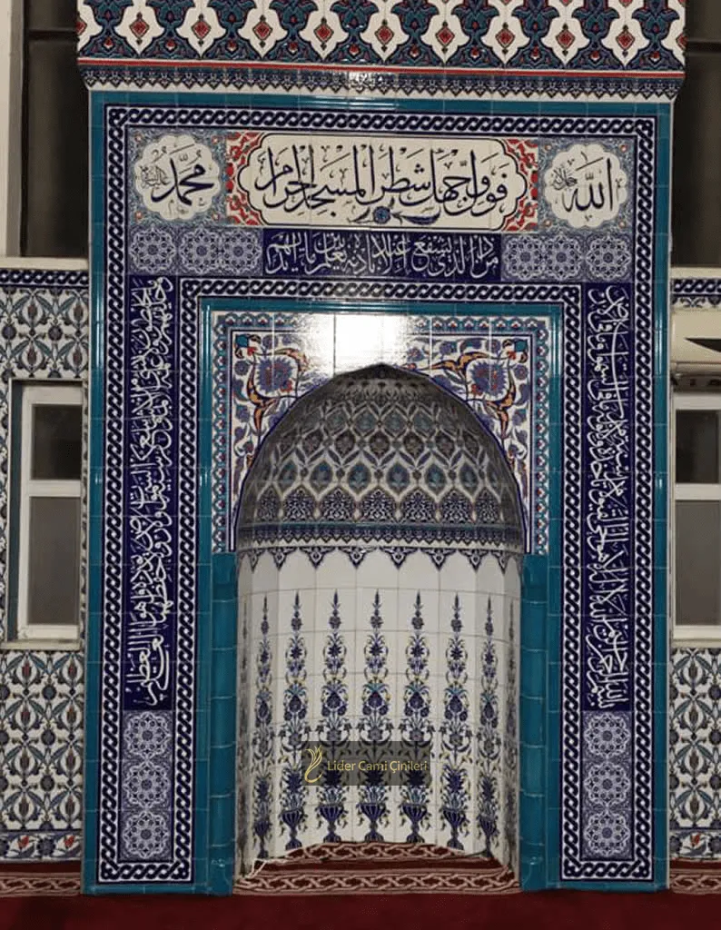 Mihrap – Panolu Çini İşlemeli Mihrap Modeli – MHR-044