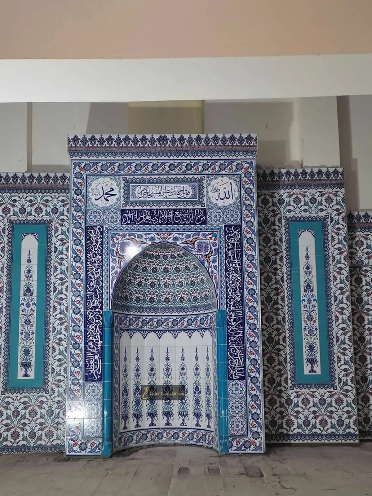 Mihrap – Osmanlı İznik Mavi Renkli Mihrap – MHR-059