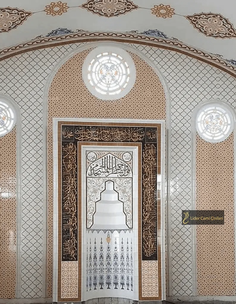 Mihrap – Ahşap Çerçeveli Kütahya Mihrap – MHR-075