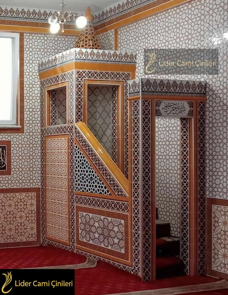 Minber – Ahşap Çini Desenli Minber – MNB-016