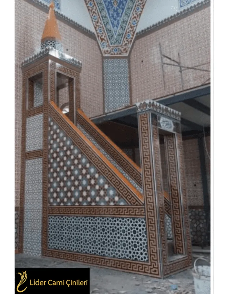 Minber – Ahşap Desenli Minber – MNB-028